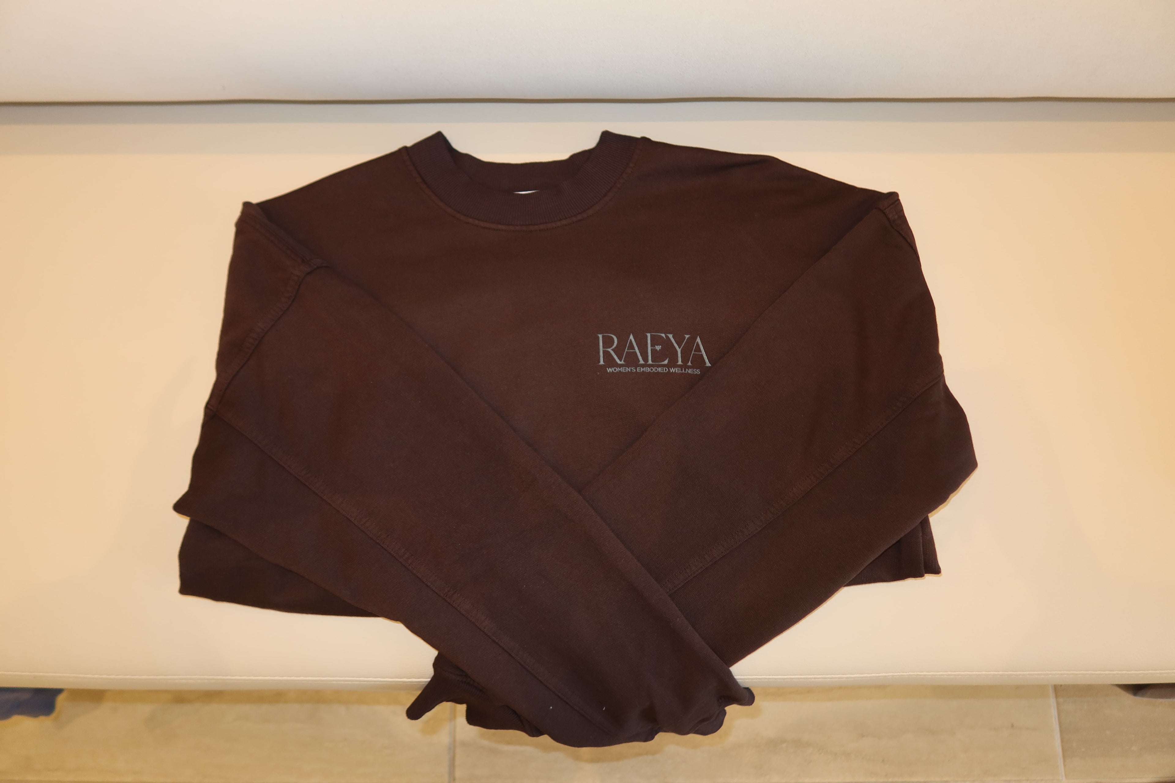 Raeya Boston Crew- Vintage Espresso S